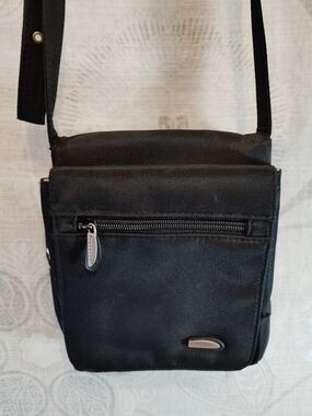 Travelon  Black  Compact Crossbody Shoulder Bag